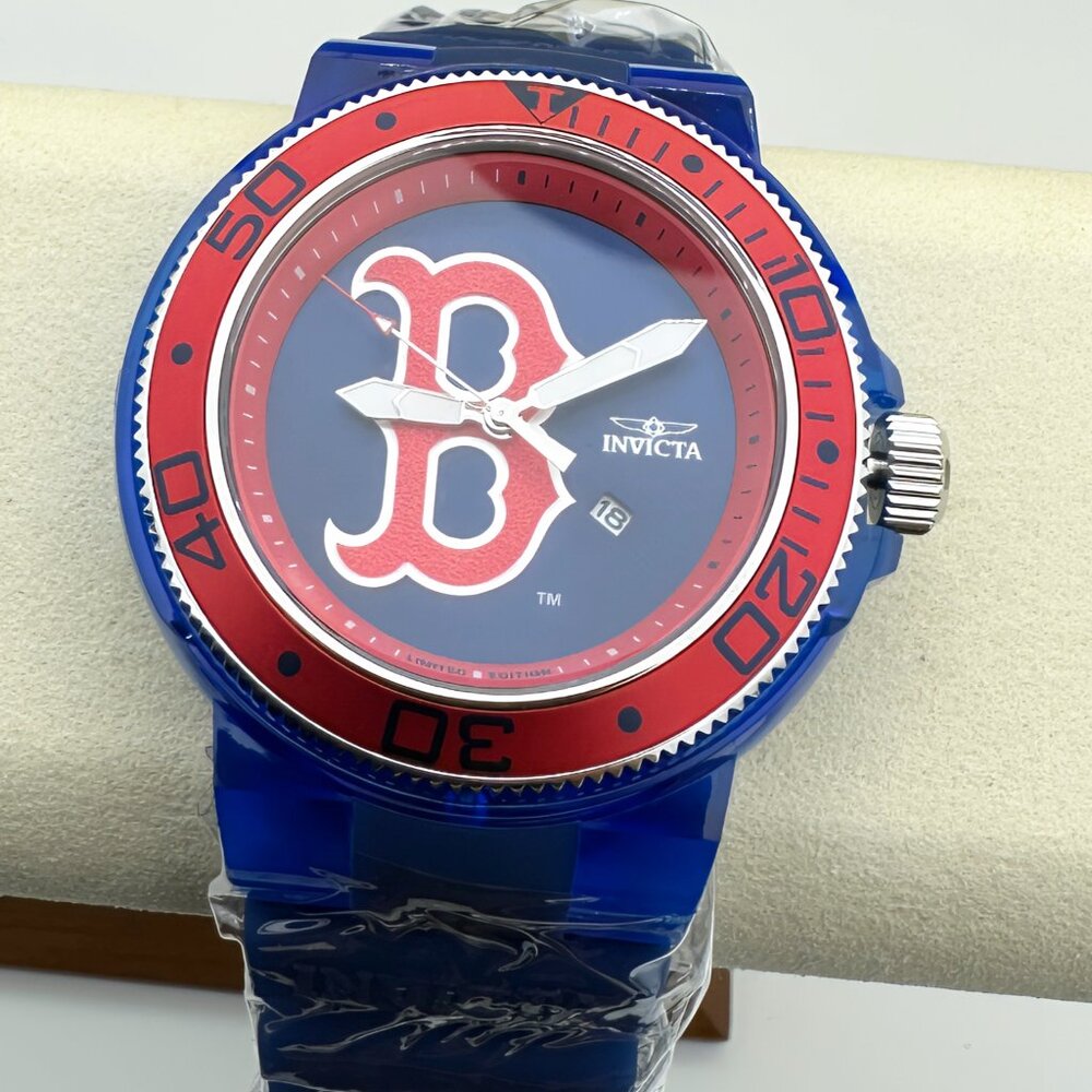 NEW INVICTA MLB BASEBALL BOSTON RED SOX WATCH QUARTZ ANATOMIC 51.5MM